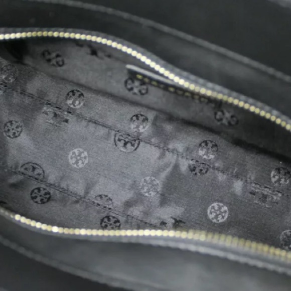 Tory Burch Small Savannah Flat Tote Black Leather - Picture 14 of 14